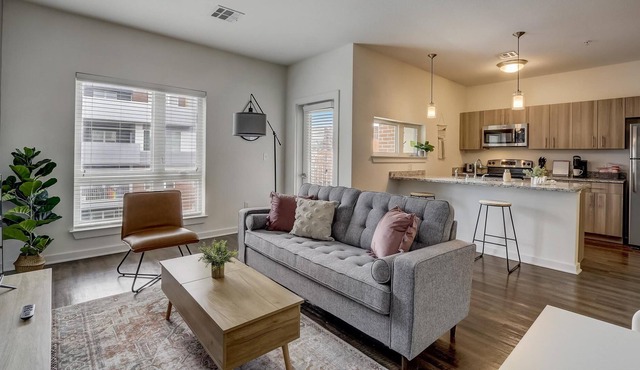 Frontdesk | 1 BR Apt close to Kauffman Stadium