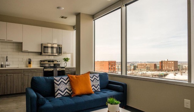 FRONTDESK Flashcube Apts Downtown Kansas City