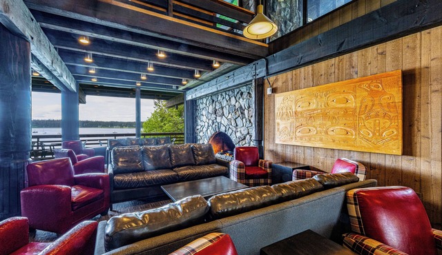 Glacier Bay Lodge