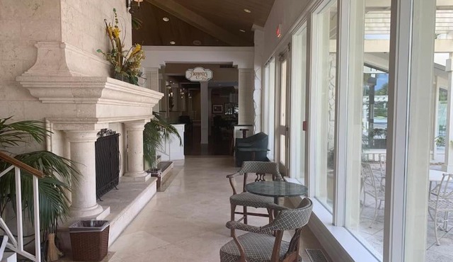 GolfView Executive Suite Near Tampa in Zephyrhills