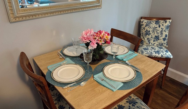 Great 2-bedroom, 2-bath cottage in Georgetown 2-blocks, 7-minutes to boardwalk