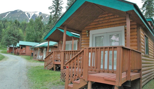Gwin's Lodge Poplar Chalet #2