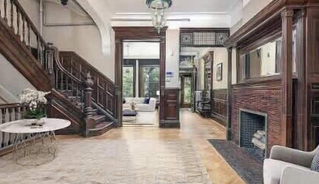 Hamilton House Studio Apt 4. Pvt Bath & Fireplace in Manhattan