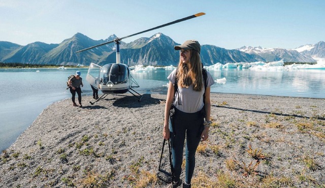 Helicopter Accessible Yurt on Iceberg Filled Lagoon relaxing getaway for couples