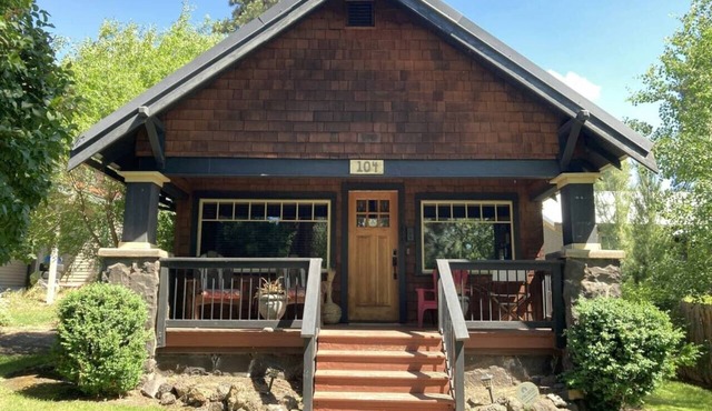Historic Bungalow in Walkable Old Bend
