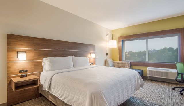 Holiday Inn Express and Suites Asheboro by IHG