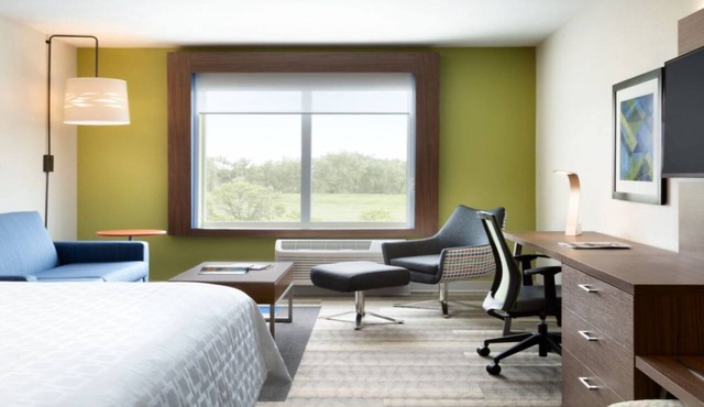 Holiday Inn Express Fall River North by IHG