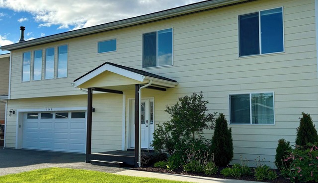 Home Near Mendenhall Glacier, Hot Tub, Free Parking