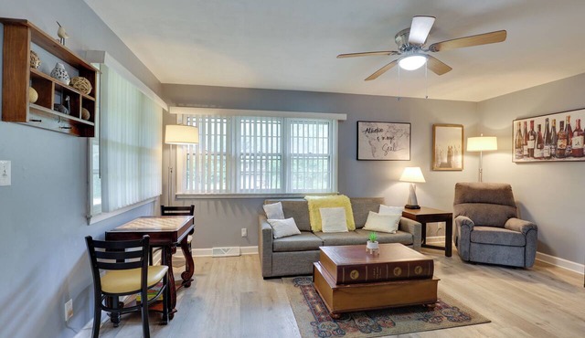 Home w/Fenced Yard, 13 Mi to Kansas City Stadium!