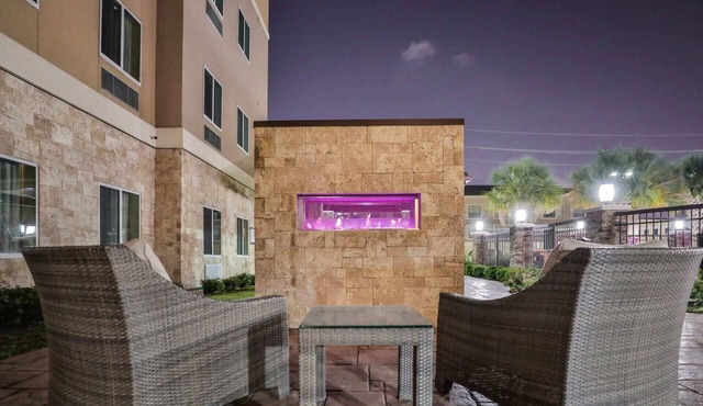 Hotel Room with Kitchen and FREE parking