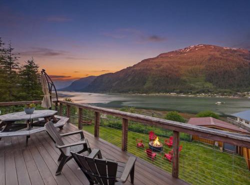 Juneaus Ultimate Gathering Place 7BR, Ocean Views