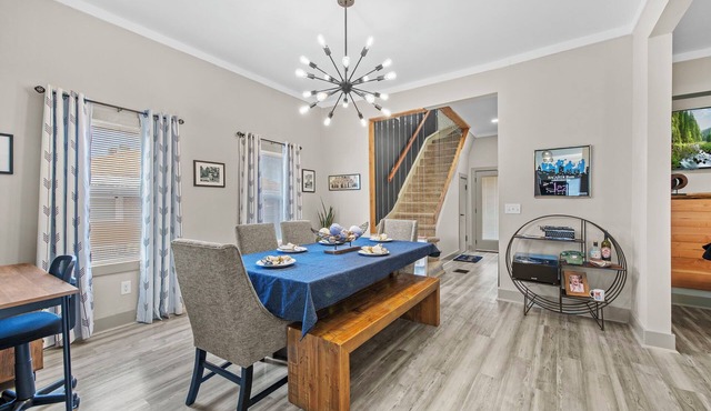 KC Spacious Retreat 4BR 3BA 3 Kings Near Chiefs & Downtown