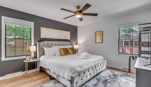 King Beds-Fire Pit-Minutes to Downtown & Beaches
