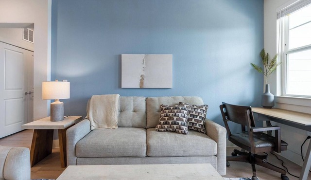 Landing | Amazing 2BD, Pool, Clubhouse