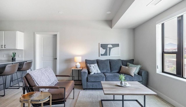 Landing | Amazing 2BD, Gym, Pool