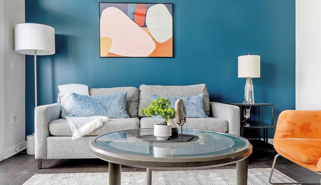 Landing | Incredible 1BD, Pool, Gym