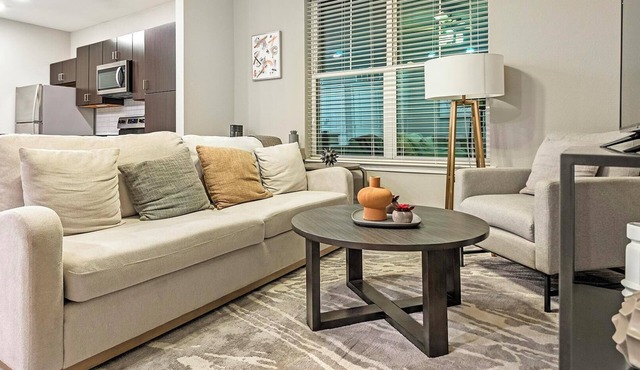 Landing | Modern 1BD, Clubhouse, Pool