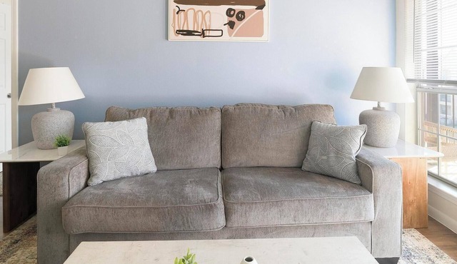 Landing | Spectacular 2BD, Gym, Clubhouse