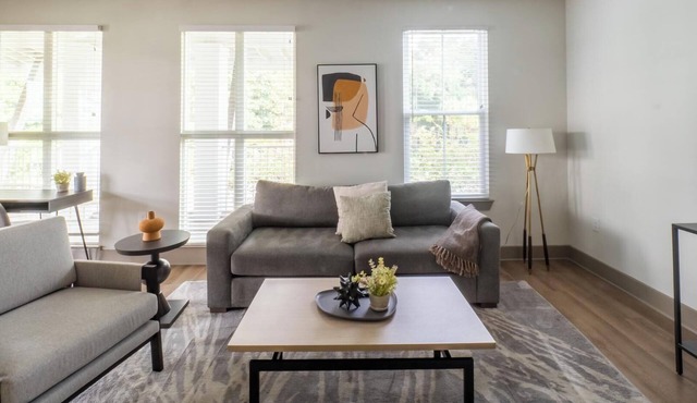 Landing | Spectacular 2BD, Gym, Game Room
