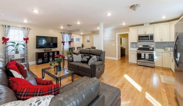 Large 5BR Peaceful House near Perry Beach Pet-Friendly w/Parking 284