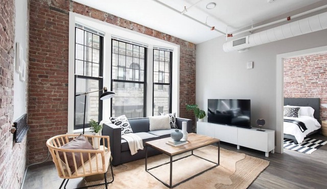 Large Loft Steps From Boston Common | Short Stays | Dog Friendly