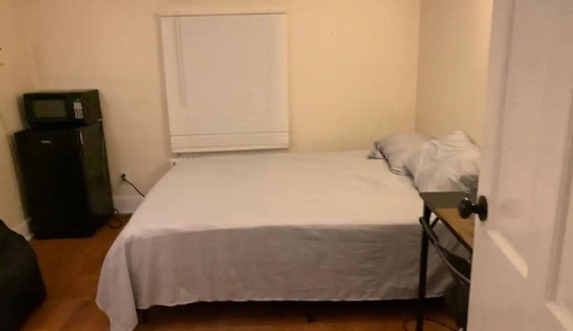 Luke's Hostel in Albany
