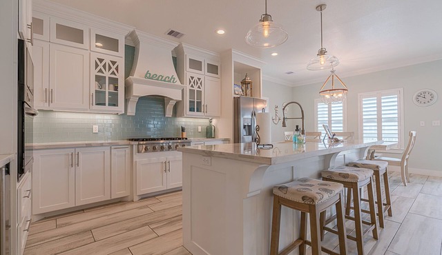 Luxe Group Retreat Steps to Beach