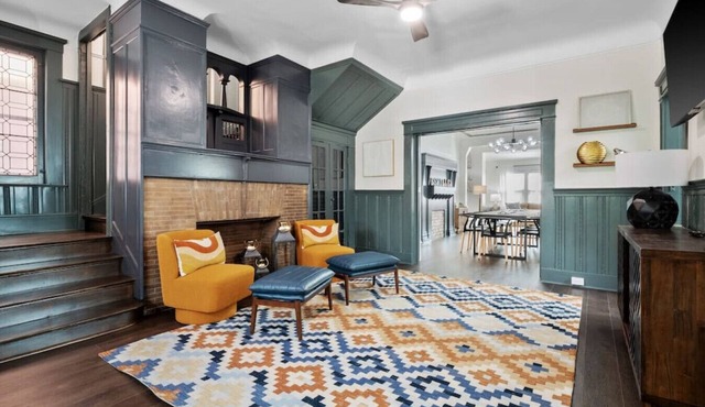 Luxury Living: Grand 7BR/5BA near Everything