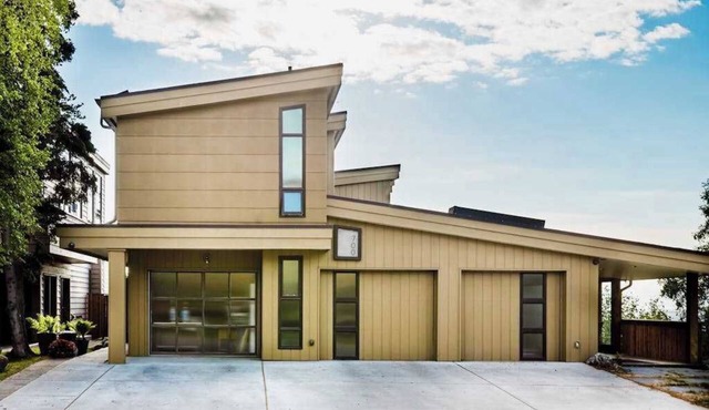 M Street Triplex | Full 5BR Compound | 3 Tubs