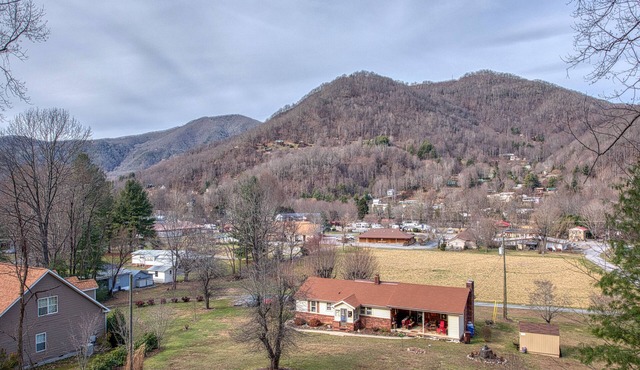 Maggie Valley Mountain View Suite & Spa
