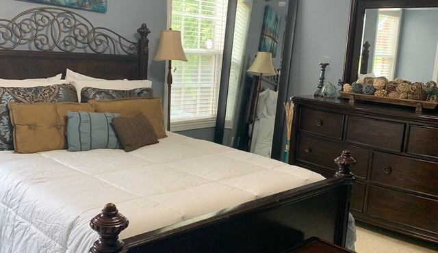 Middle GA Getaway/Retreat Location - 5 bedroom Home