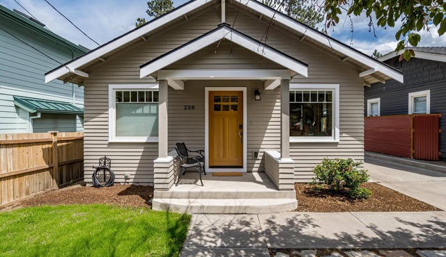 Mill Modern - Beautiful Historic Bungalow