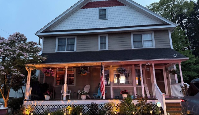 Modern Apartment with Private Entrance