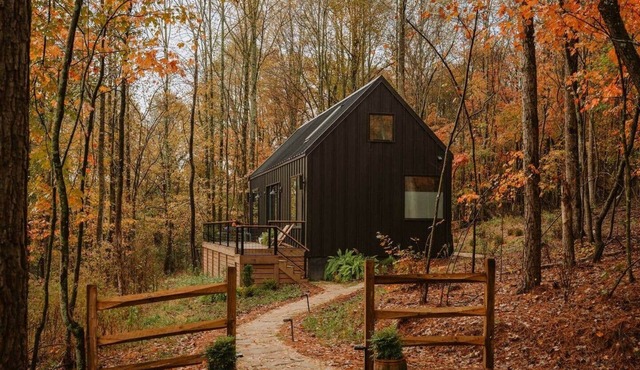 Modern Hideaway Retreat w Sauna