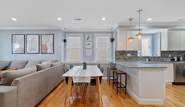 Modern/Luxury | Steps from Zoo & Golf Course in Boston