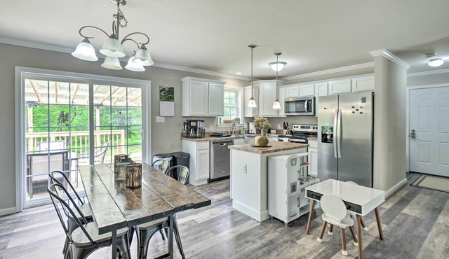 Modern Northfield Family Cabin w/Hot Tub!