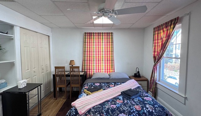 Modern Private Studio near Boston — Walk to Train in Malden