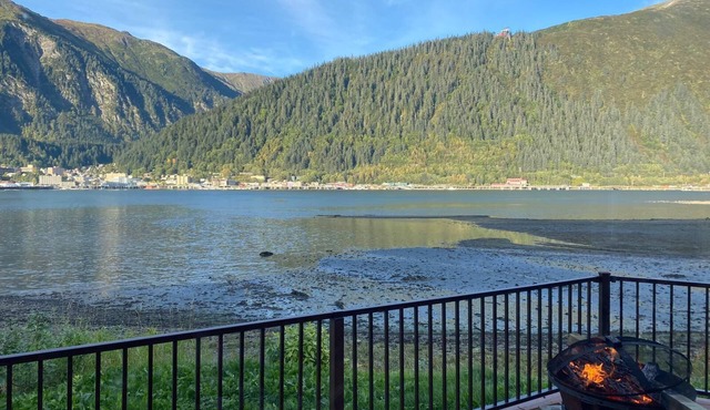Mountain N' Shores Chalet