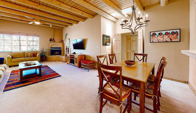 Mountain view home with pools, hot tub, gym, tennis, & golf - long term rental