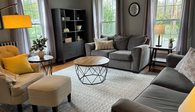 n4-Bedroom Historic Retreat in Centr NH – Perfect for Year-Round Gatherings!