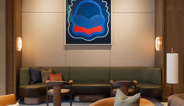 Near Fenway | Gym. Restaurant + Full Kitchen