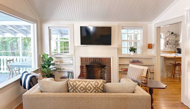 NEW! Pine Cottage - Walk to Everything in Downtown Bryson City!
