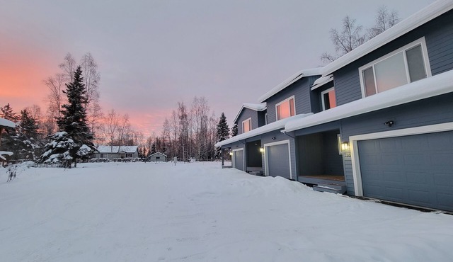 NEWLY BUILT TOWNHOME W/2 BEDROOM & HEATED GARAGE