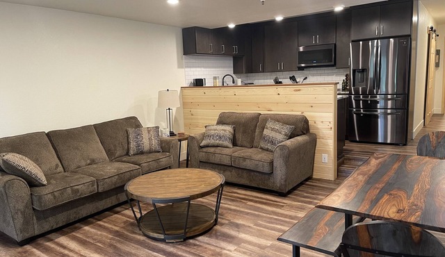 Newly remodeled Girdwood condo, steps from the ski slopes