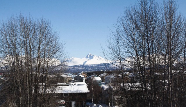 *Newly Updated 2BD 1.5BA Townhouse*