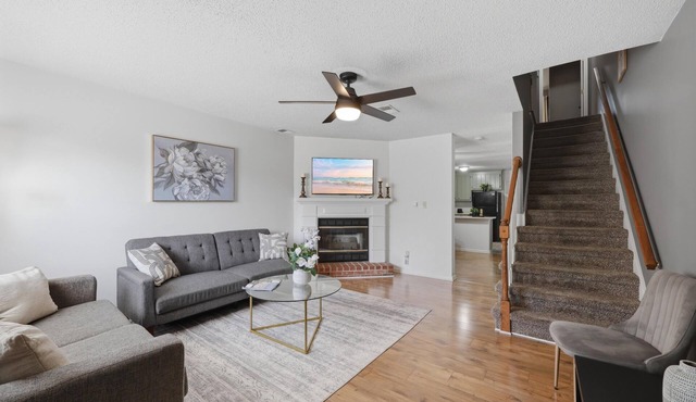 Nice 2 BR Spartanburg Townhouse Near BMW,GSP Airport,Milliken,Downtown, All HWYs