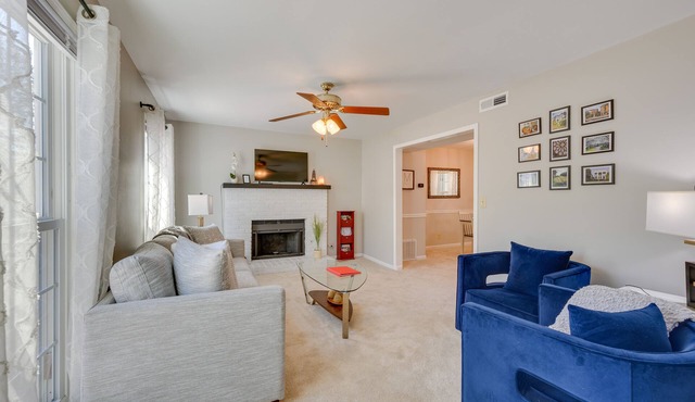 North Macon Townhome w/Deck < 8 Mi to Downtown!