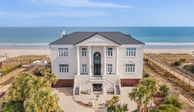 Ocean Palace, 5BR Oceanfront Luxury Retreat