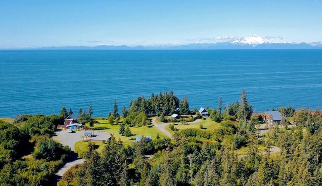 Ocean-view Cabin on the Anchor Point Bluff