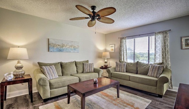 Ocean Views + Pool Access: Tierra Verde Condo!
